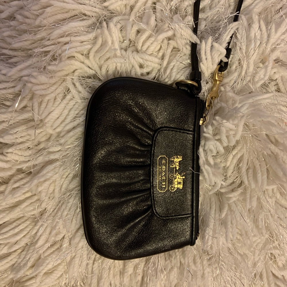 Lightly used coach wristlet!!